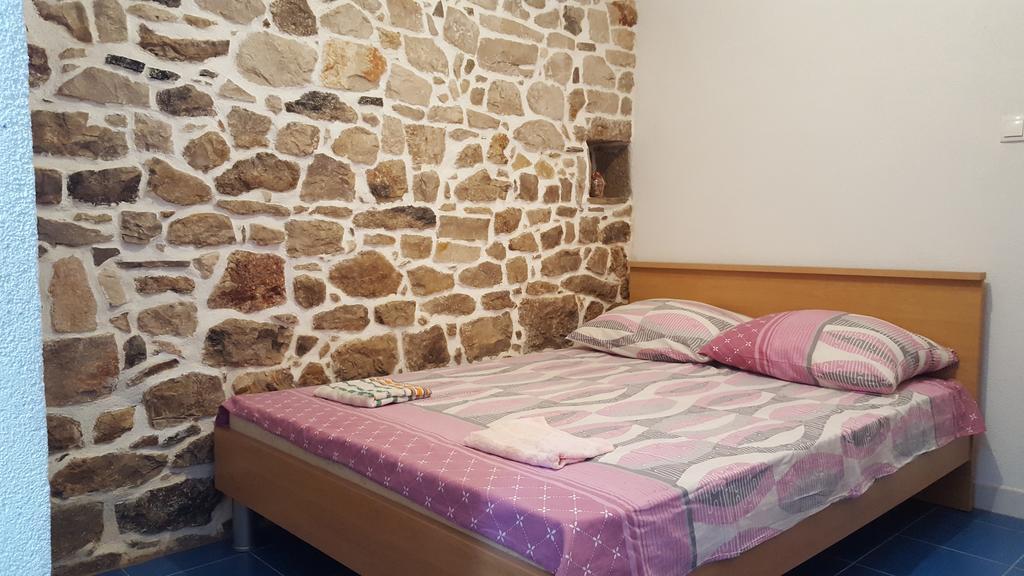 Holiday House Popovic Sucuraj Exterior photo